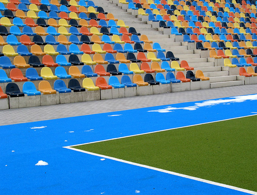 Farbenfroh ll
Schlüsselwörter: Stadion, Sitze, bunt, Mönchengladbach