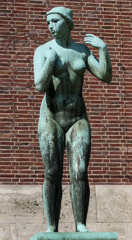 Hochformat „Weibliche Statue“
Verena
Schlüsselwörter: 2024