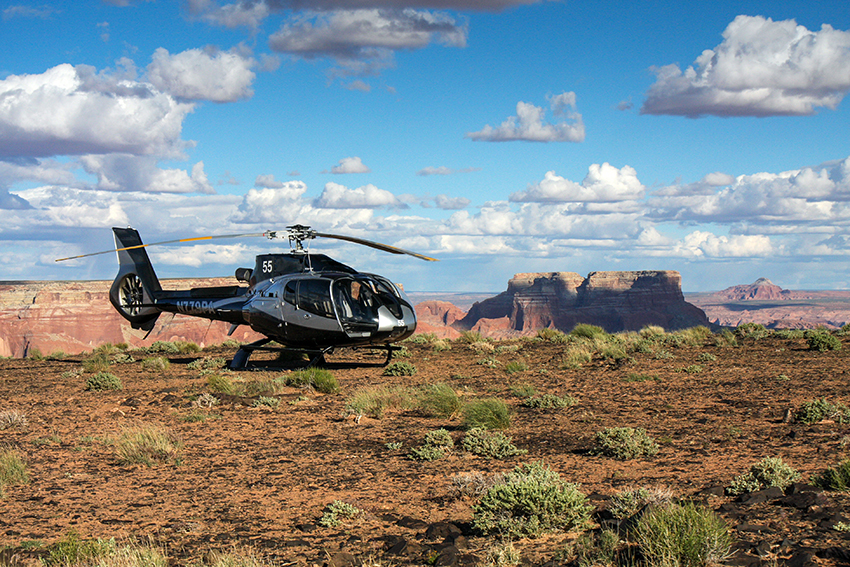 Page - Heliflug
Gelandet auf den Tower Butte.
Der 360-Grad-Panoramablick ist einfach atemberaubend.
Schlüsselwörter: Amerika Heliflug Power Button