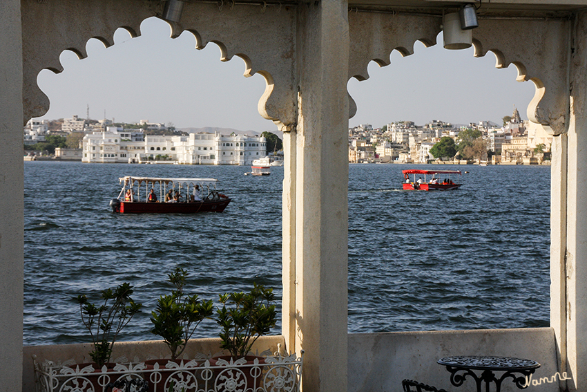 Udaipur - Jag Mandir
Aussicht auf Udaipur 
Schlüsselwörter: Indien, Pichola See, Jag Mandir