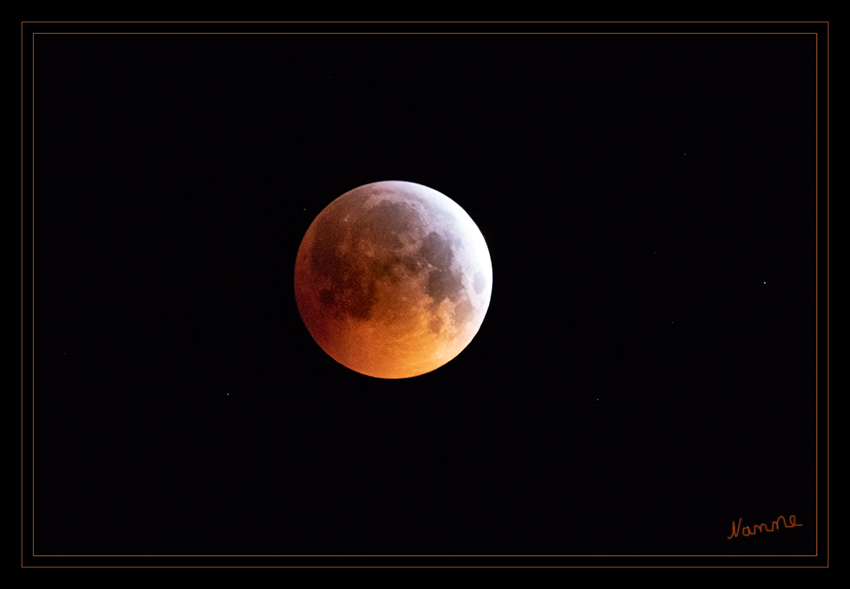 Blutmond
am 21.01.2019 aus dem Fenster heraus.
Schlüsselwörter: Mondfinsternis,   Blutmond