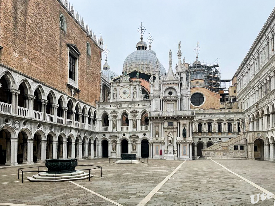 Impressionen aus Venedig
Schlüsselwörter: 2022