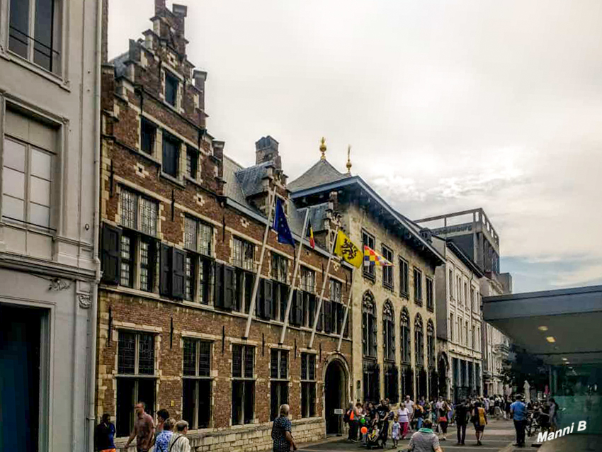 Antwerpen
Das Rubenshaus in Antwerpen ist die ehemalige Wohn- und Werkstatt von Peter Paul Rubens. Das um 1610 errichtete Bauwerk ist heute ein Museum zu seinem Leben und Werk und befindet sich unweit vom Hauptbahnhof. laut Wikipedia
Schlüsselwörter: Antwerpen; Belgien