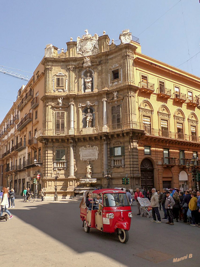 Palermoimpressionen
I Quattro Canti (Piazza Vigliena)
Schlüsselwörter: Italien