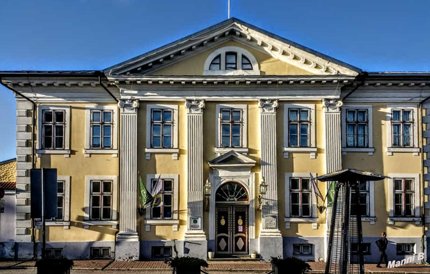 Impressionen aus Pärnu
ehemaliges Rathaus
Schlüsselwörter: Estland