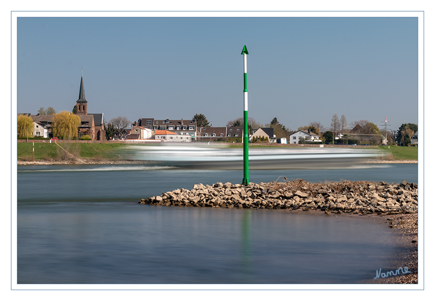 14 - Der Lauf der Zeit
Schlüsselwörter: ND Filter, Rhein, Schiff