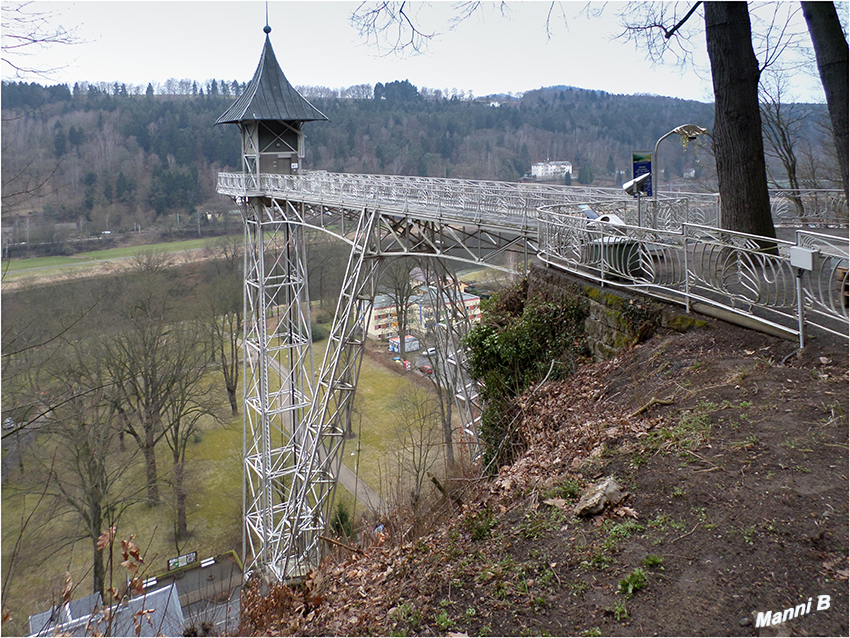 Bad Schandau
Der Personenaufzug Bad Schandau ist ein 1904 in Bad Schandau errichteter Personenaufzug, der von Bad Schandau auf die Ostrauer Scheibe führt. 
laut Wikipedia
Schlüsselwörter: Sächsiche Schweiz Bad Schandau Personenaufzug