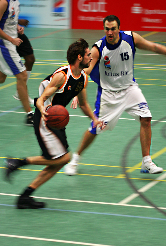 Zweikampf
Elephants - Bergheim Bandits
Schlüsselwörter: Basketball     Grevenbroich    Elephants     Bergheim    Bandits