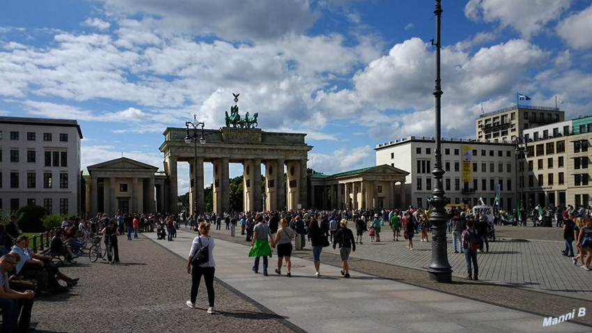 Brandenburger Tor
in Berlin
Schlüsselwörter: Berlin, Brandenburger Tor