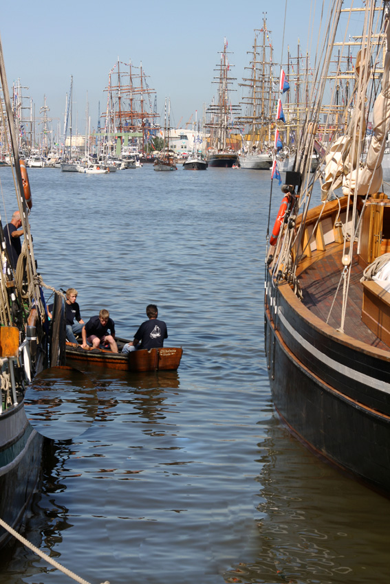 Durchblick
Bremerhafen
Lütte Sail
Schlüsselwörter: Bremerhafen  2008     Lütte Sail