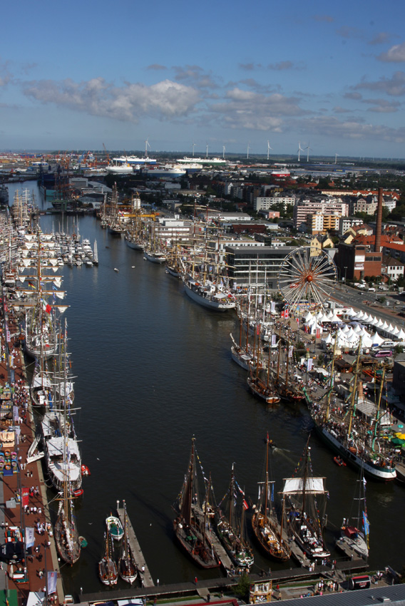 Lütte Sail
Bremerhafen 2008
Schlüsselwörter: Bremerhafen      Lütte Sail     