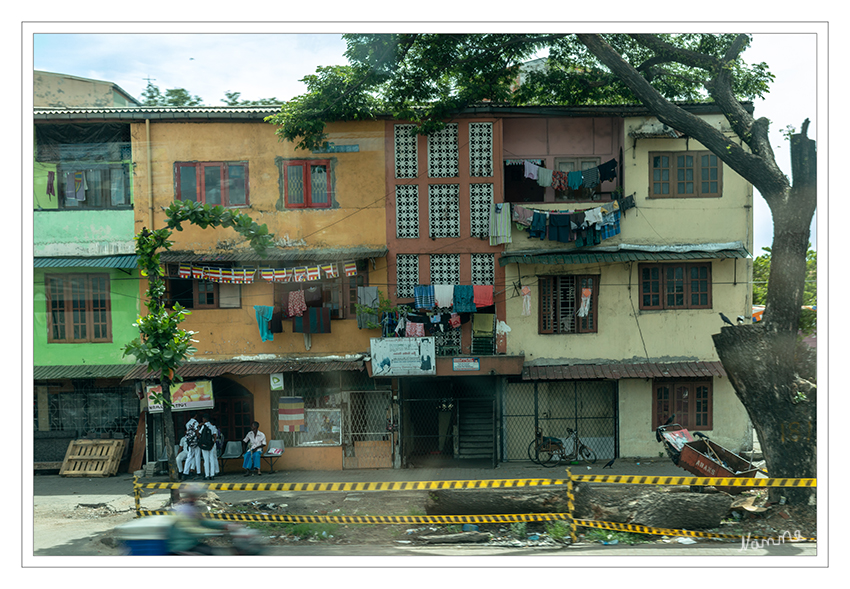 Colombo Stadtimpressionen
Mehr als 2 Mio. Menschen leben in Colombo und den Vororten, also fast jeder 10 Einwohner von Sri Lanka.
Schlüsselwörter: Sri Lanka, Colombo