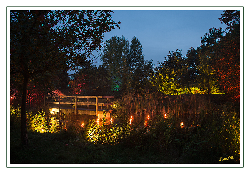 Natur im Licht
Der Zentralschulgarten der Landeshauptstadt Düsseldorf feiert in diesem Jahr seinen 100. Geburtstag und ist damit der älteste und in seiner Art einzige zentrale Schulgarten einer deutschen Großstadt.
Schlüsselwörter: Natur im Licht Zentralschulgarten Düsseldorf