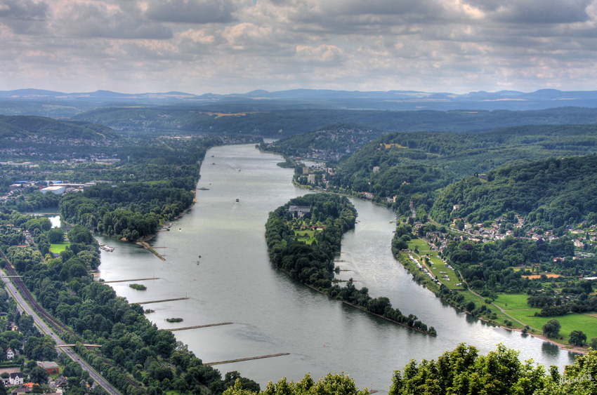 Ausblick vom Drachenfels
Richtung Süden
Schlüsselwörter: Drachenfels