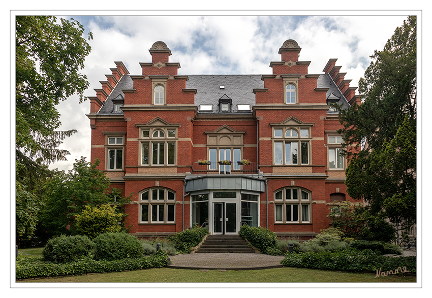 Fototour Grevenbroich
Rückansicht Ständehaus
Schlüsselwörter: Grevenbroich,   Ständehaus