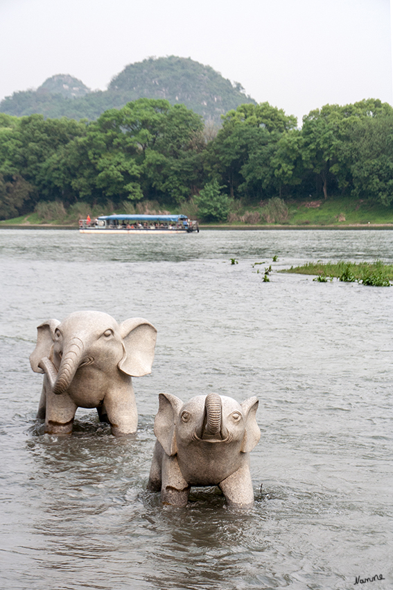 Kleine Elefanten
im Elefantenrüsselpark
Schlüsselwörter: Guilin