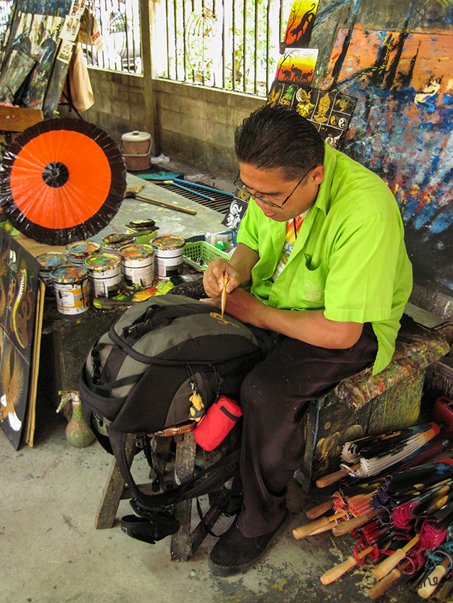 Mein Rucksack wird gepimpt
Handwerksbetrieb von San Kampheng
Schlüsselwörter: Thailand Handwerksbetriebe