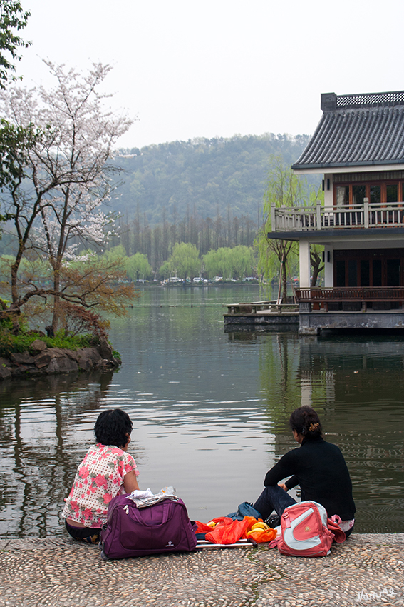 Huagang Park
in Hangzhou
Ein sehr beliebter Ausflugsort für jung und alt.
Schlüsselwörter: Hangzhou Huagang Park