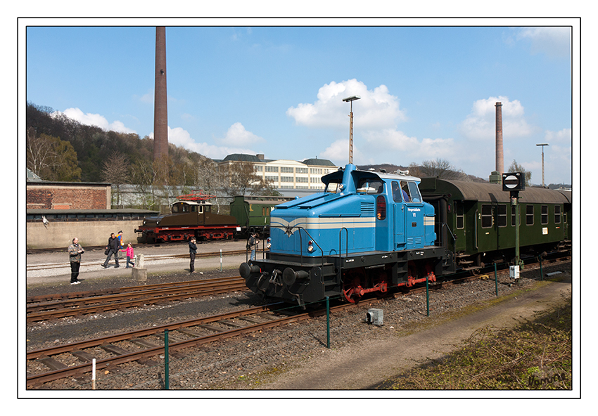 Hespertalbahn
Diesellokomotive HTB V1
Nachtrag vom Fotografentag des Eisenbahnmuseums Bochum
Schlüsselwörter: Eisenbahnmuseum Bochum Dahlhausen