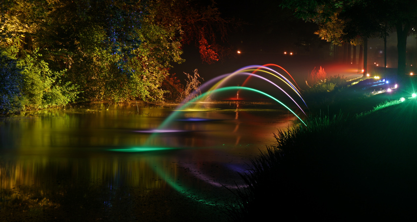 Wasserspiele
Illumina auf Schloß Dyck 2009
Schlüsselwörter: Wasserspiele           Illumina 2009             Schloß Dyck