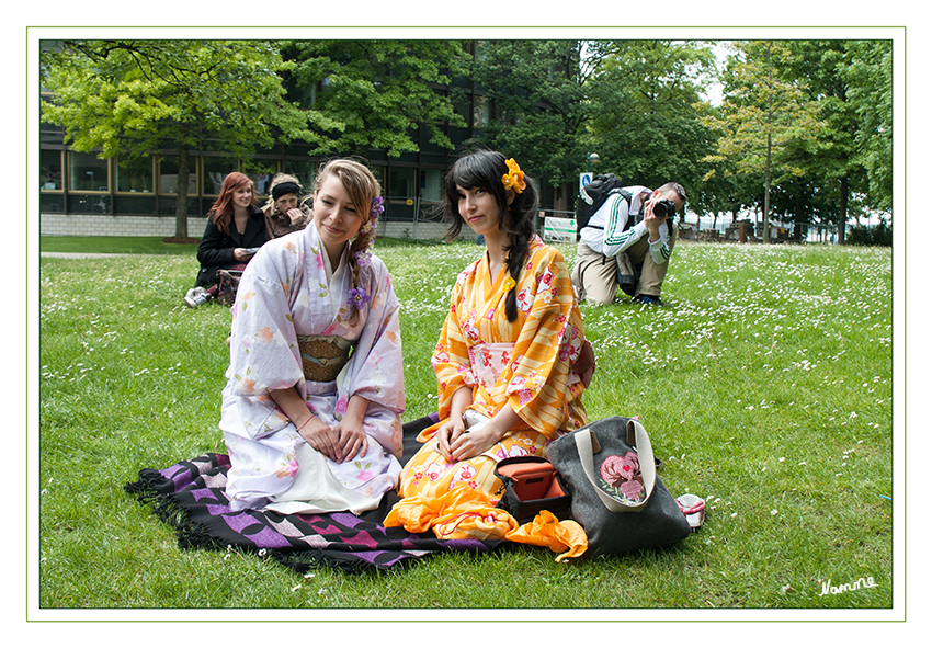Japantagimpressionen
Unter dem Motto "Das Herz Japans" stand am Samstag der zwölfte Japantag in Düsseldorf
Schlüsselwörter: Düsseldorf Japantag