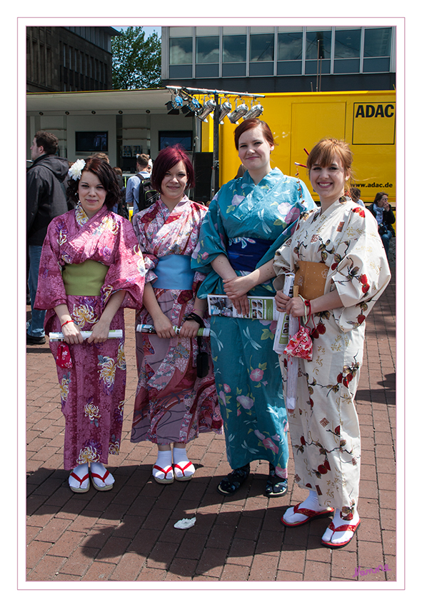 Japantagimpressionen
Düsseldorf
Schlüsselwörter: Japantag Düsseldorf