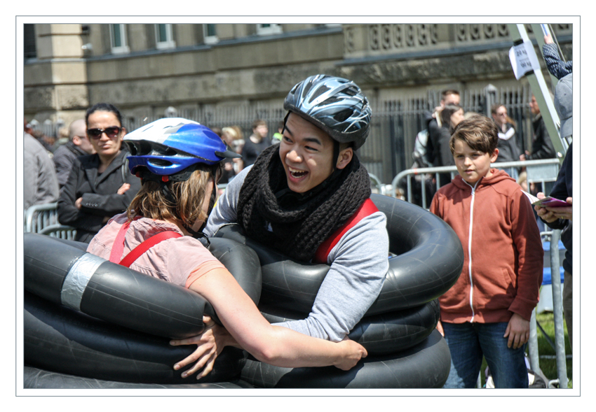 Japantagimpressionen Sumo
In Japan fanden die Ringkämpfe traditionell bei Festen statt
Schlüsselwörter: Düsseldorf Japantag Sumo