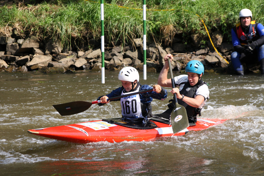 Kanu Slalom
Dreiländerpokal
Deutschland - Holland - Belgien
Schlüsselwörter: Kanu Slalom Gnadentaler Mühle Dreiländerpokal