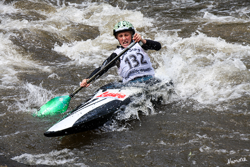 Kanu Slalom
Seit den Olympischen Spiele 1992 in Barcelona ist Kanuslalom wieder fest im olympischen Programm.

Schlüsselwörter: Kanu Slalom Erft Neuss