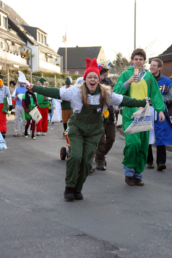 Komm in meine Arme
Tulpensonntagsumzug in Grefrath
Schlüsselwörter: Karneval     Tulpensonntag     Grefrath