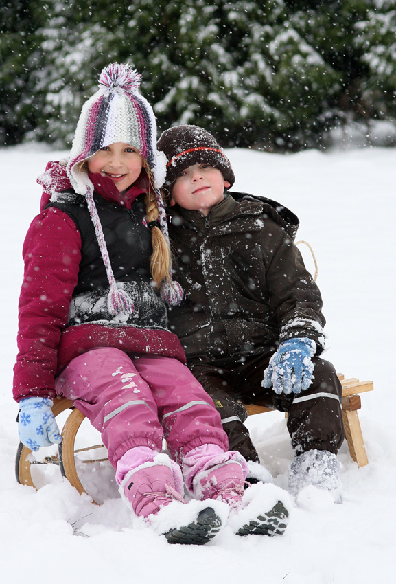 Zwei haben Spaß
Januar 2009
Schlüsselwörter: Schnee    Kinder