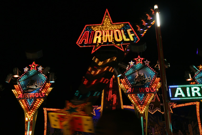 Airwolf
Impressionen von der Kirmes
Schlüsselwörter: Düsseldorfer Kirmes   Airwolf    Nachtaufnahme