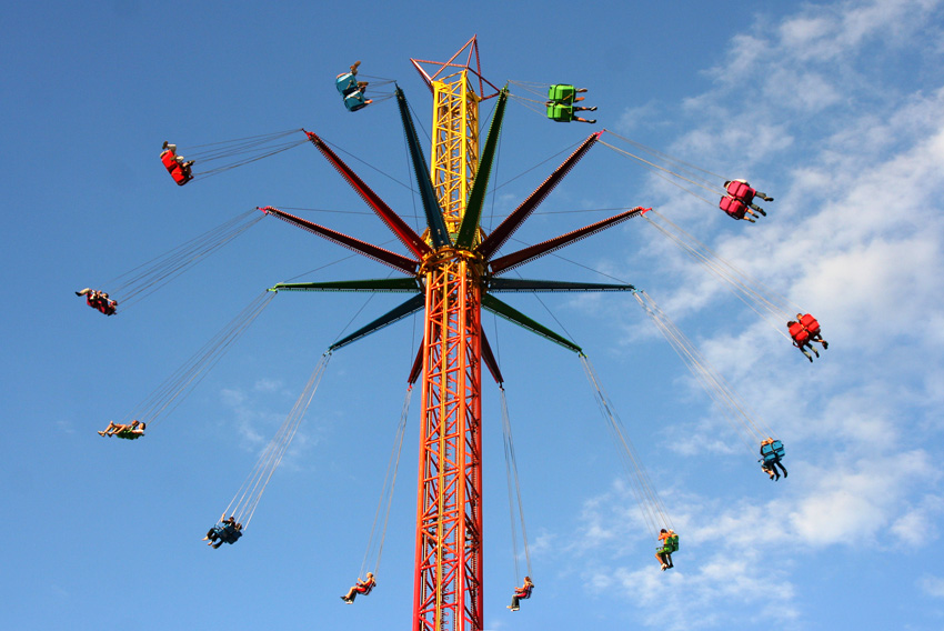 Stern am Himmel
Impressionen von der Kirmes
Schlüsselwörter: Düsseldorfer Kirmes   Stern    Himmel