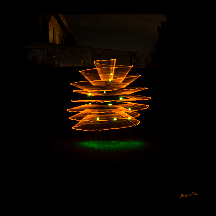 Anders
Schlüsselwörter: Lichtmalerei , Light Painting