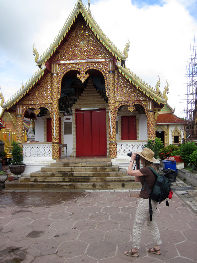 Wat Pratat Haripoochai
Lampoon
Schlüsselwörter: Thailand