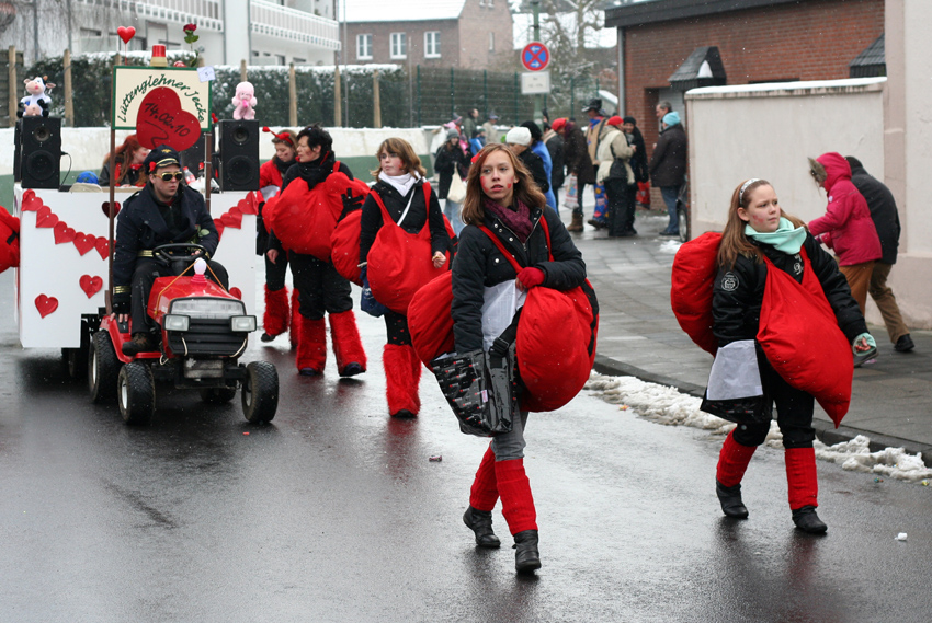 Helau
und schönen Valentinstag
Schlüsselwörter: Karneval