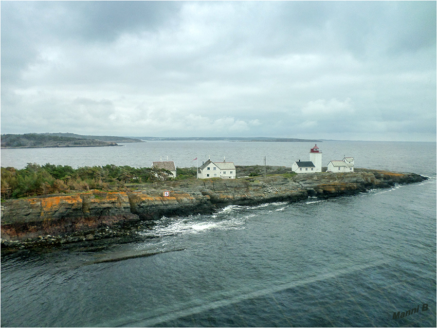 Ausfahrt
bei der Ausfahrt aus dem Fährhafen Langesund

Schlüsselwörter: Norwegen, Dänemark,