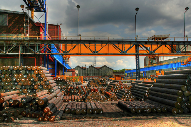 Tonnen von Stahl
Verladestation
fotografiert auf der Fototour bei V&M in Rath
Schlüsselwörter: Mannesmann     V&M     Rath