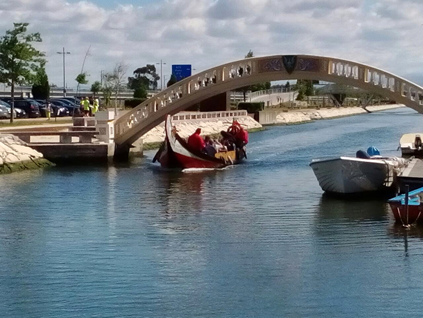 Aveiro
das portugiesische Venedig
Schlüsselwörter: Portugal, Aveiro