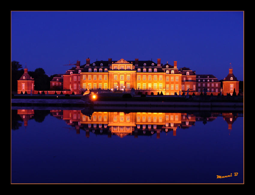 Schloß Nordkirchen
fotografiert von Manni
Schlüsselwörter: Schloß Nordkirchen