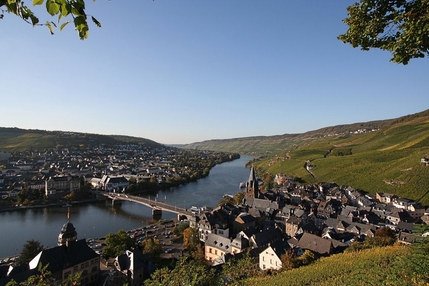 Blick auf Bernkastel Kues
unterhalb der Burg
Schlüsselwörter: Bernkastel  Kues     Mosel