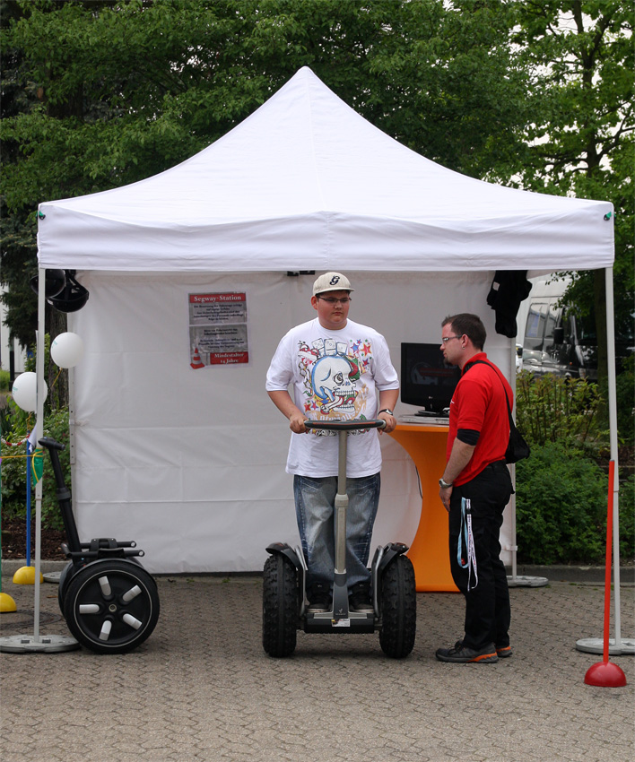 Moselstraßenfest
Ein Erlebnis für jung und alt.
Schlüsselwörter: Moselstraßenfest