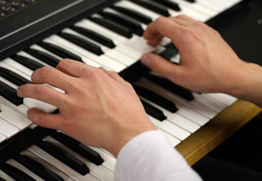 Mit Musik
geht vieles leichter
Schlüsselwörter: Musik     Hände