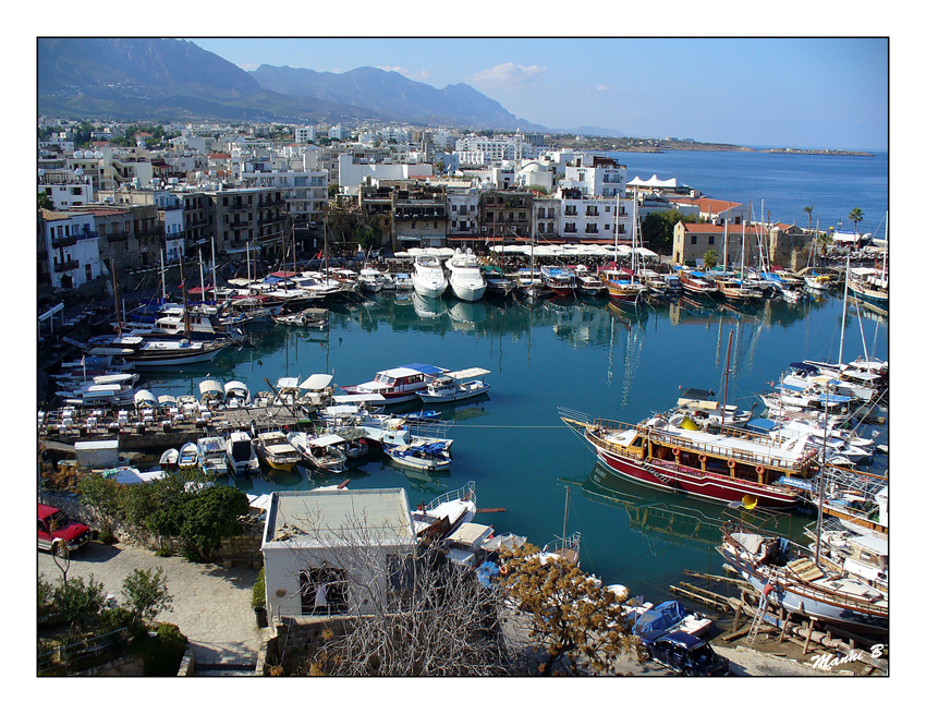 Nordzypern
Hafen mit Befestigungsanlage in Girne / Kyrenia 
Schlüsselwörter: Nordzypern