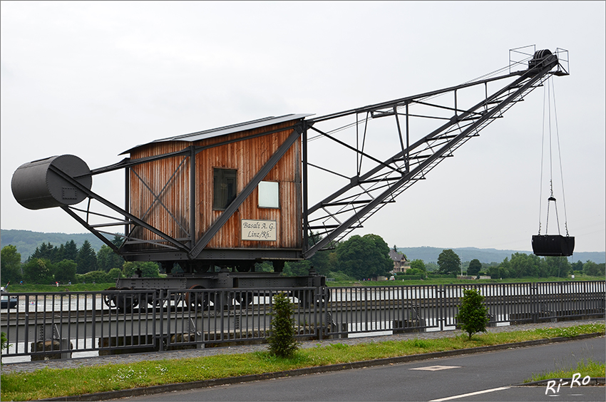  Hafenkran "Oldtimer"
der Basalt AG Linz am Rhein
Schlüsselwörter: Linz