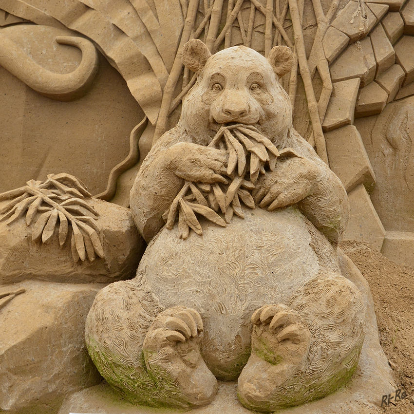 Sandskulpturen - Pandabär
Schlüsselwörter: Sandskulpturen