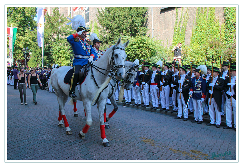 Neusser Bürgerschützenfest
2015
Oberst Heiner Sandmann
Schlüsselwörter: Neusser Bürgerschützenfest      2015