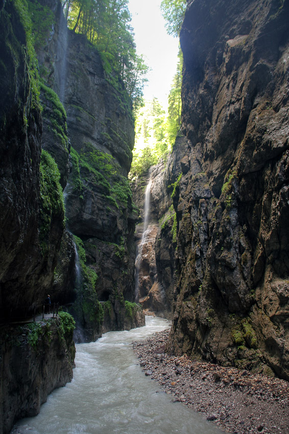 Partnachklamm l
Bereits 1912 wurde die Partnachklamm zum Naturdenkmal erklärt.
Schlüsselwörter: Partnachklamm