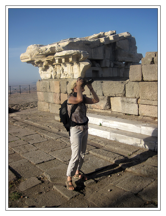 Pergamon
Pergamon liegt am nördlichen Rand der Kaïkos-Ebene in der historischen Landschaft Äolien im Nordwesten der Türkei.
Schlüsselwörter: Türkei Pergamon