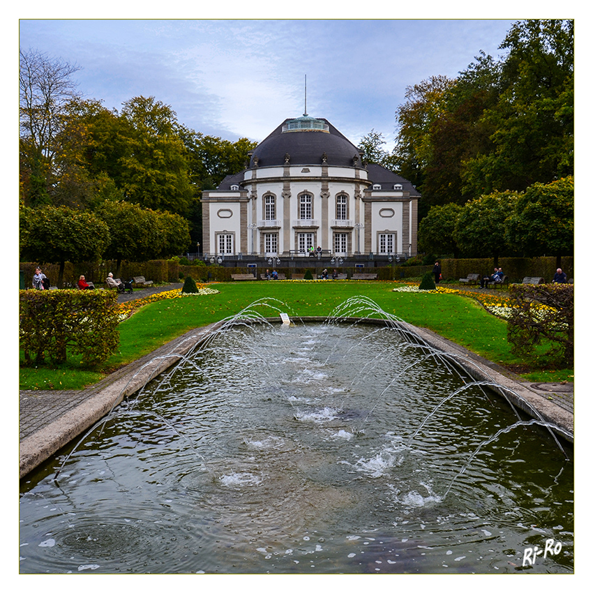 Theater 
im Kurpark Bad Oeynhausen
Schlüsselwörter: Bad Oeynhausen